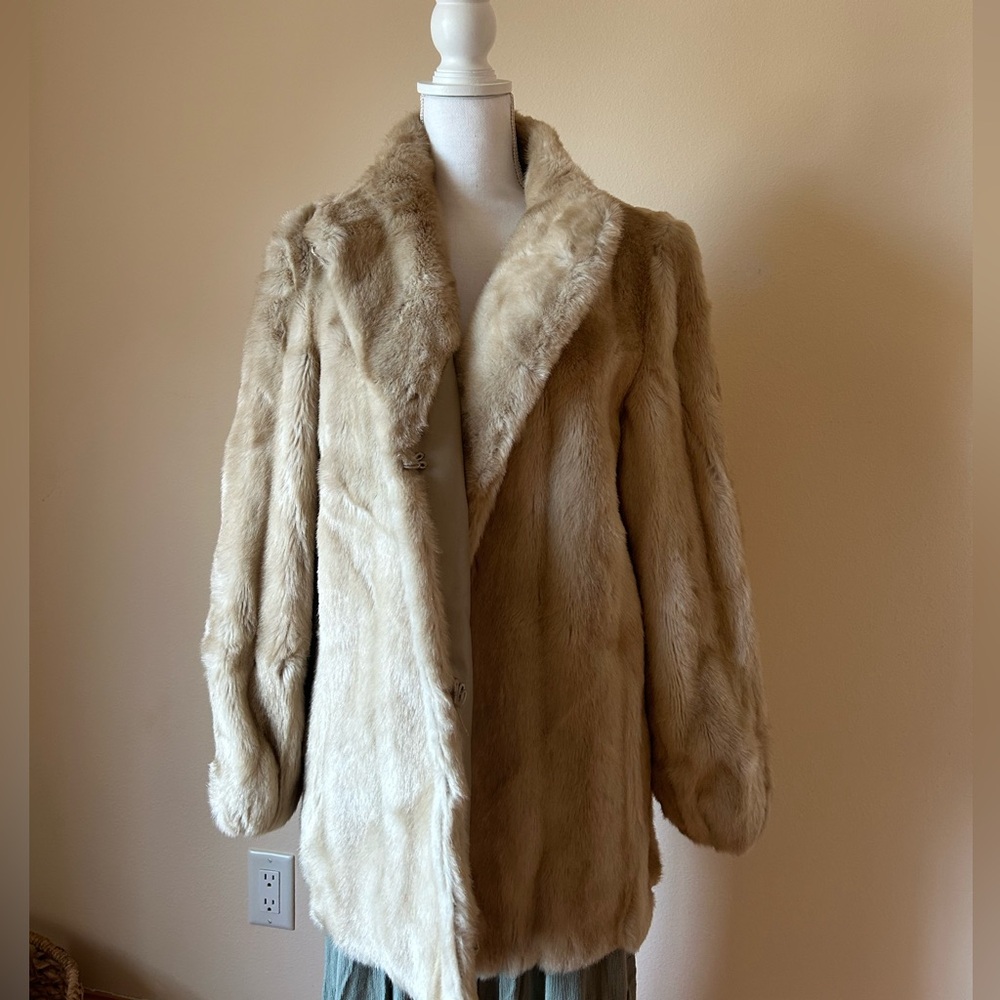 Vintage Sears beige faux fur coat “clean by furrier method”